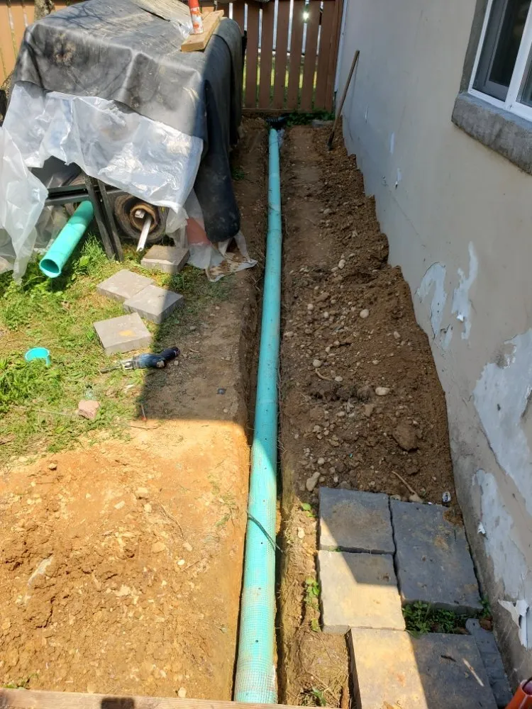 Slide of DC Metro Installation  And Dismantle