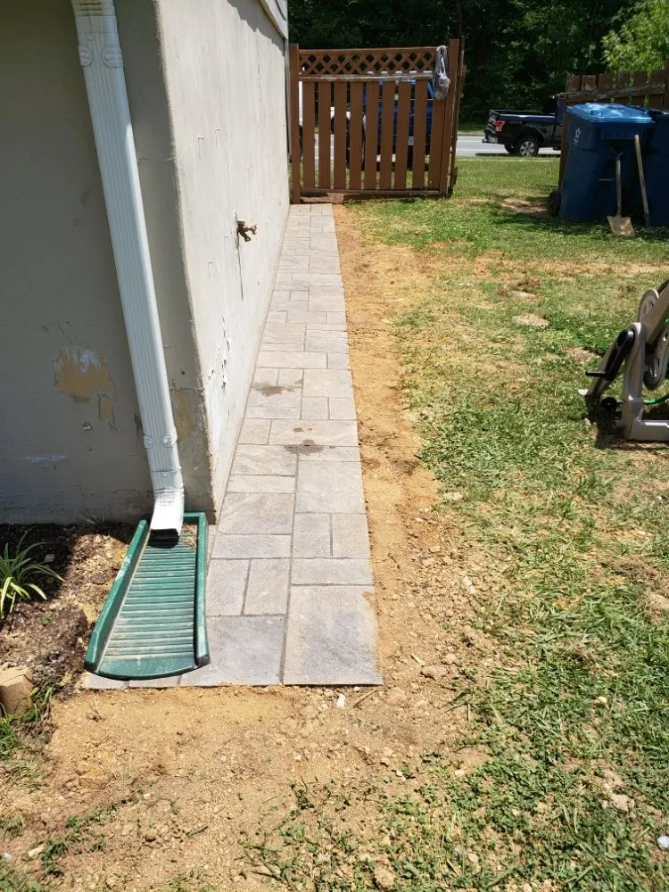 Slide of DC Metro Installation  And Dismantle