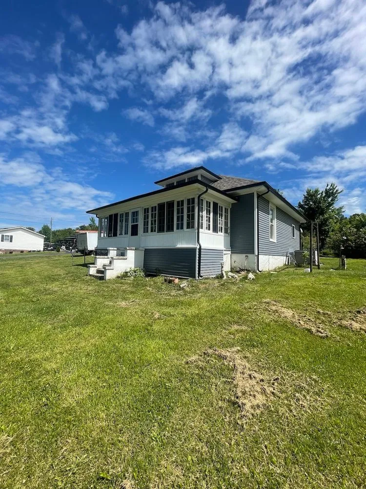 Slide of D&C Premier Exteriors