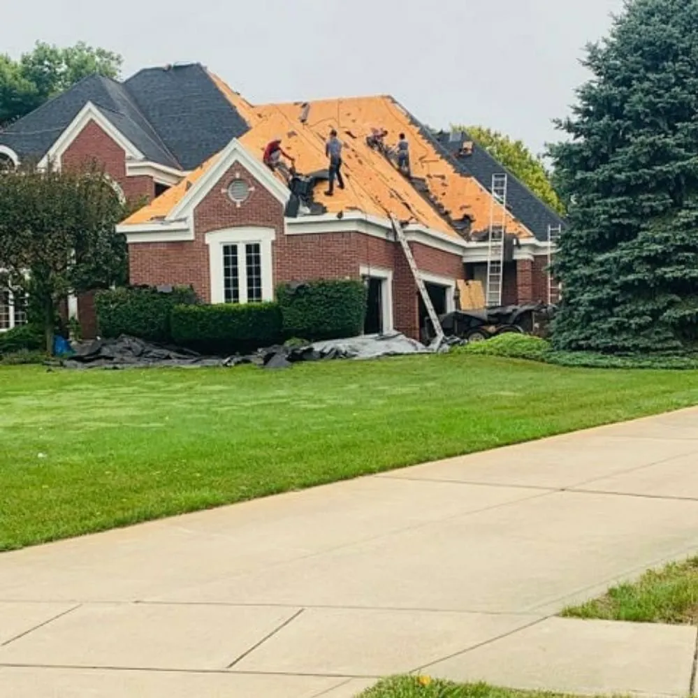 Slide of D&C Roofing