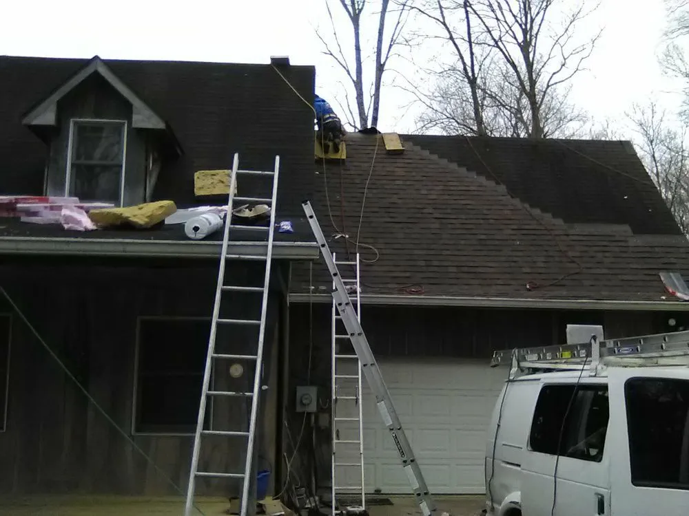 Slide of D&C Roofing