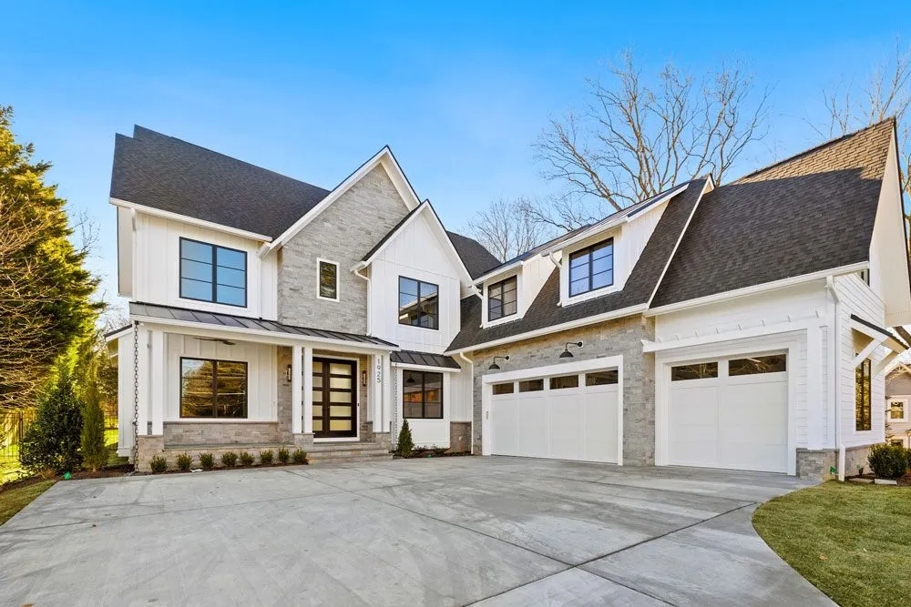 Slide of DCF Contracting