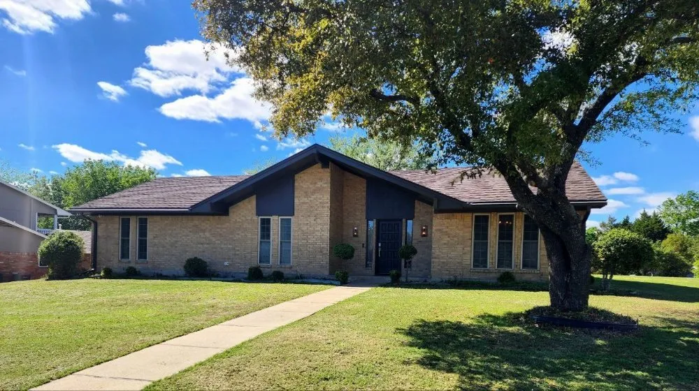 Slide of DCM Contractors  & Roofing