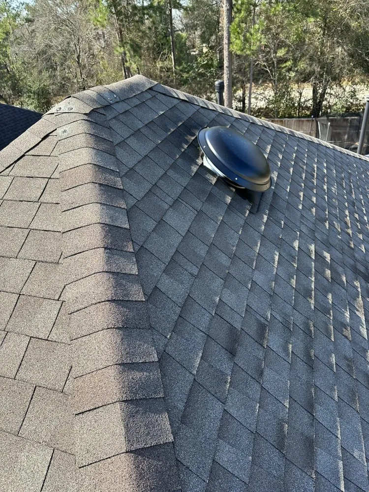 Slide of D&D Contracting and Roofing