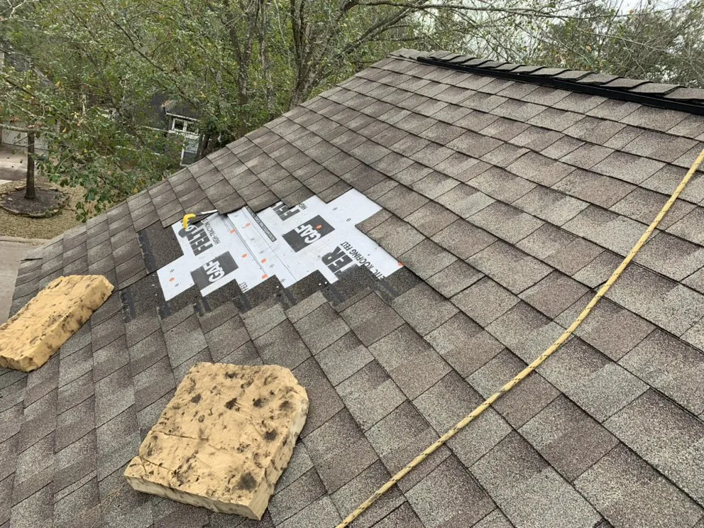 Slide of D&D Contracting and Roofing