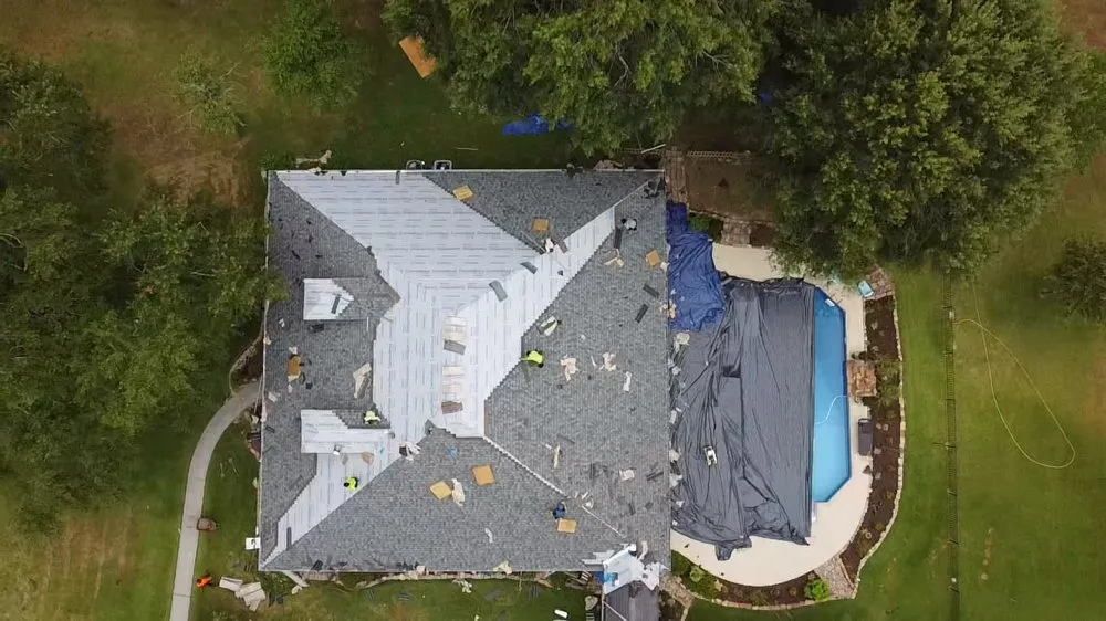 Slide of D&D Contracting and Roofing