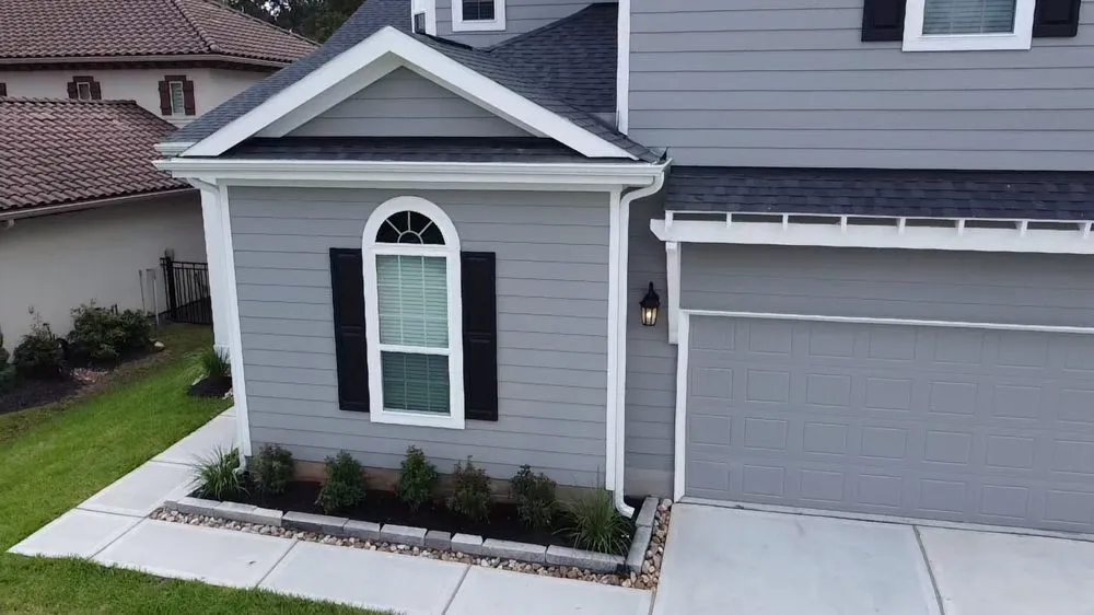 Slide of D&D Contracting and Roofing