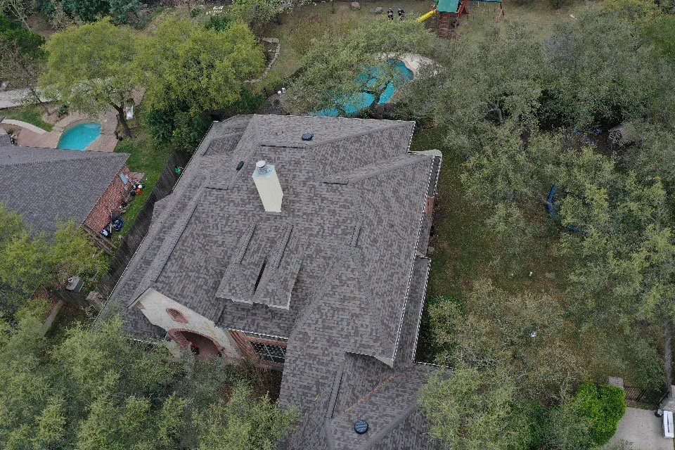 Slide of D&D Contracting