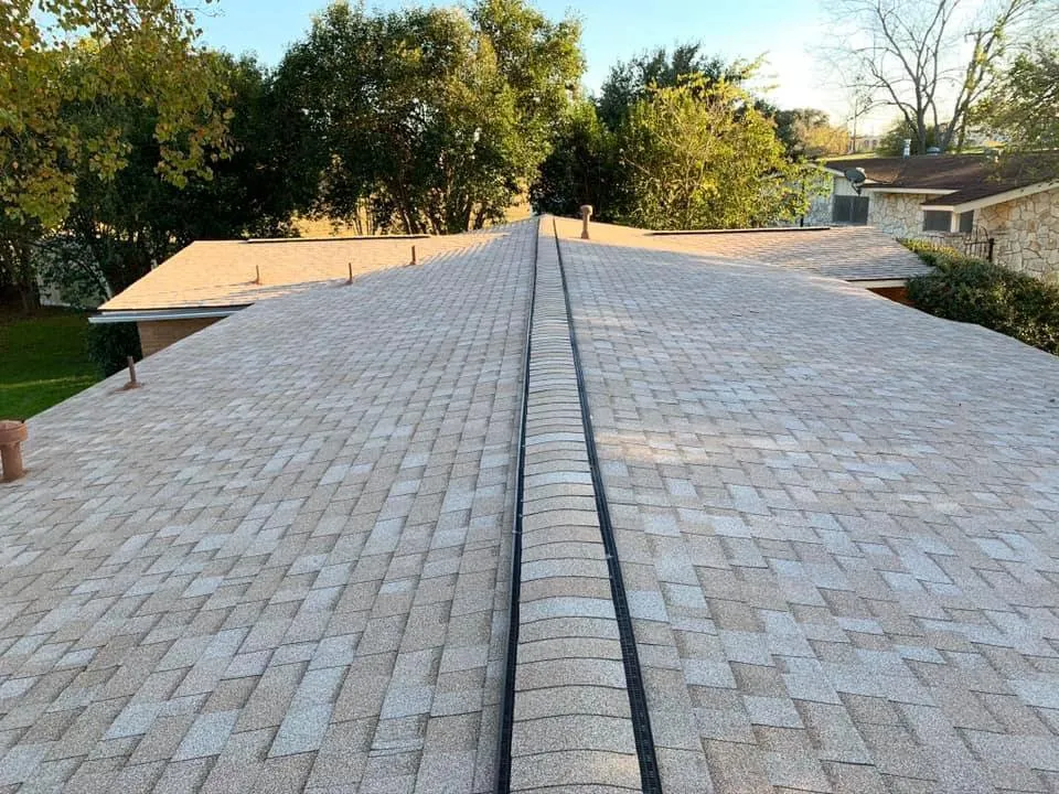 Slide of D&D Contracting