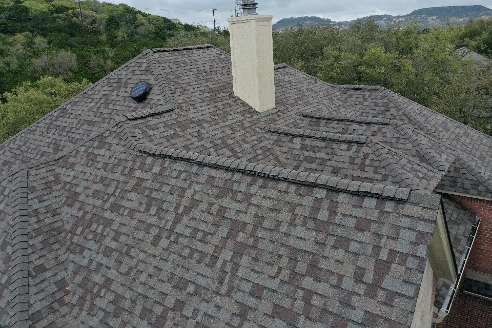 Slide of D&D Contracting