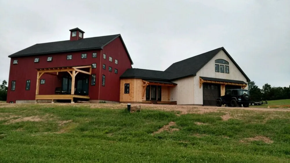 Slide of D&D Quality Siding