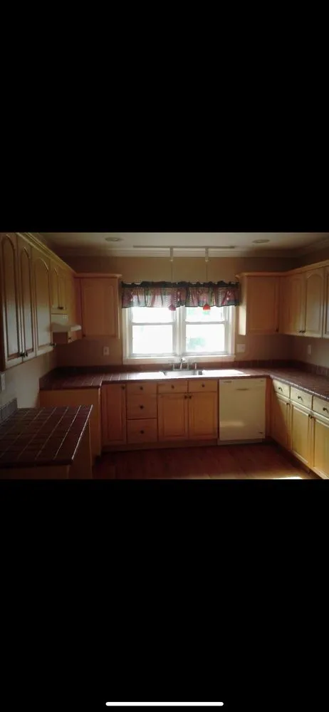 Slide of D&D Roofing & Construction