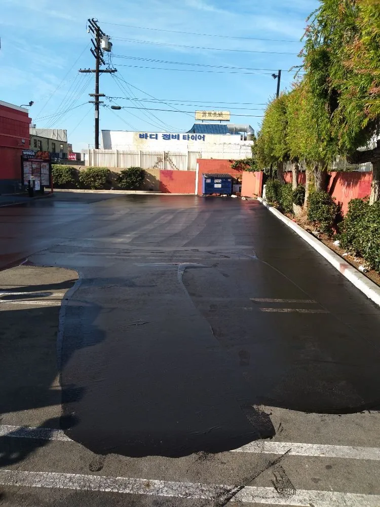 Slide of D&D Roofing And Asphalt Paving