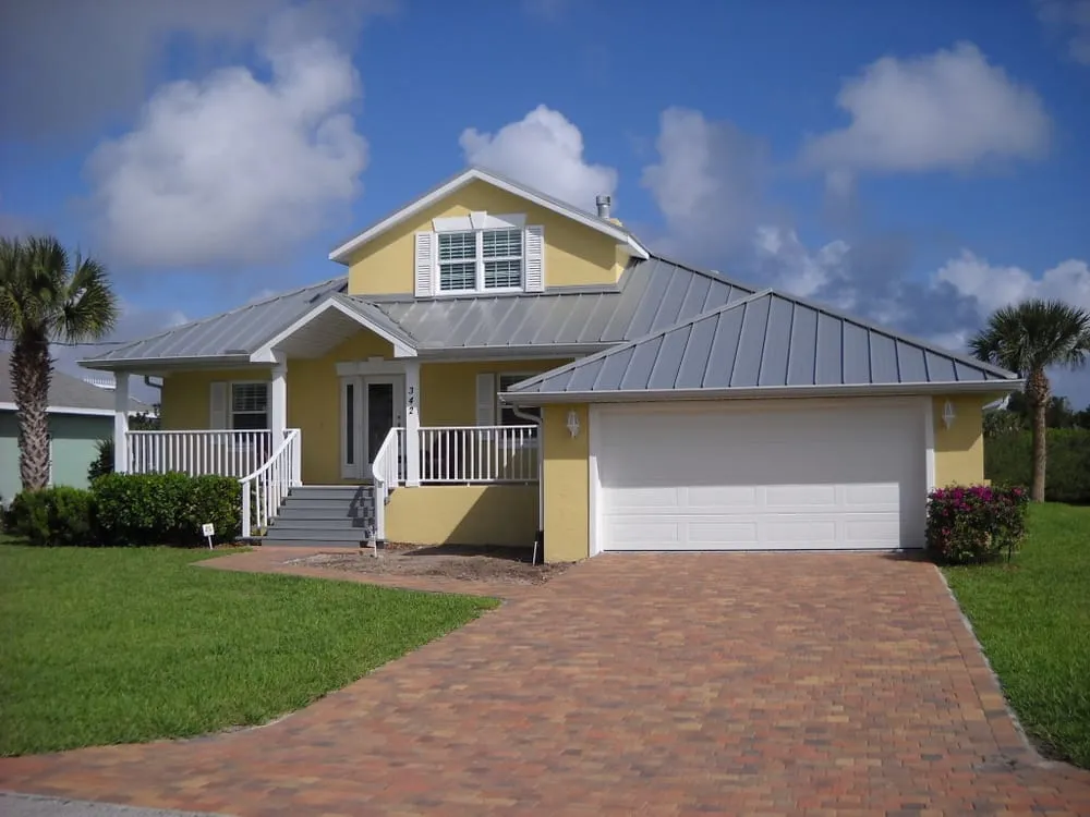 Slide of DDR Quality Roofing & Sheet Metal