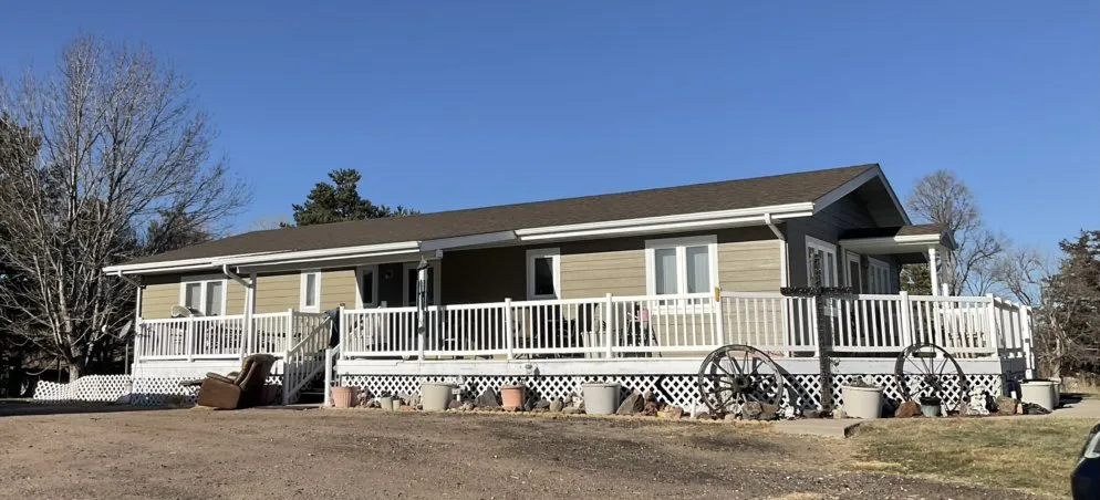 Slide of De Leon Home Improvement and Construction