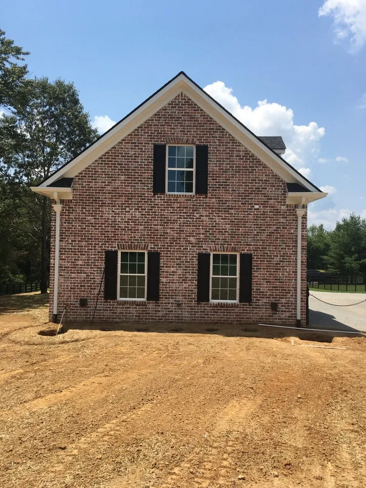 Reliable roof leak repair experts serving Bon Aqua, TN - DE Parker Home Improvements