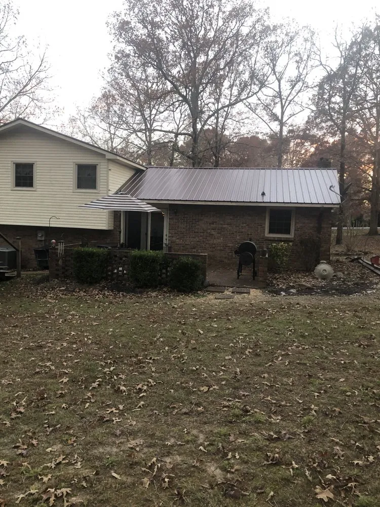 Expert shingle roofing service in Bon Aqua, TN by DE Parker Home Improvements