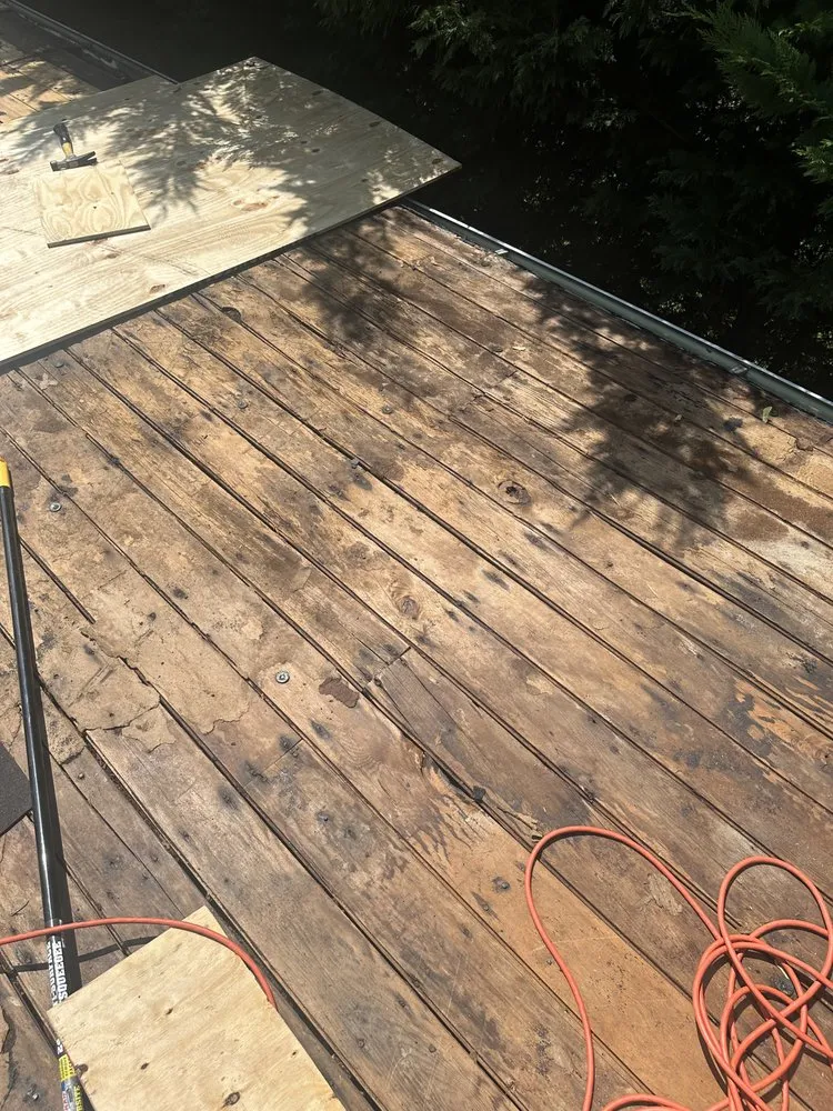 Slide of Deacan Contracting