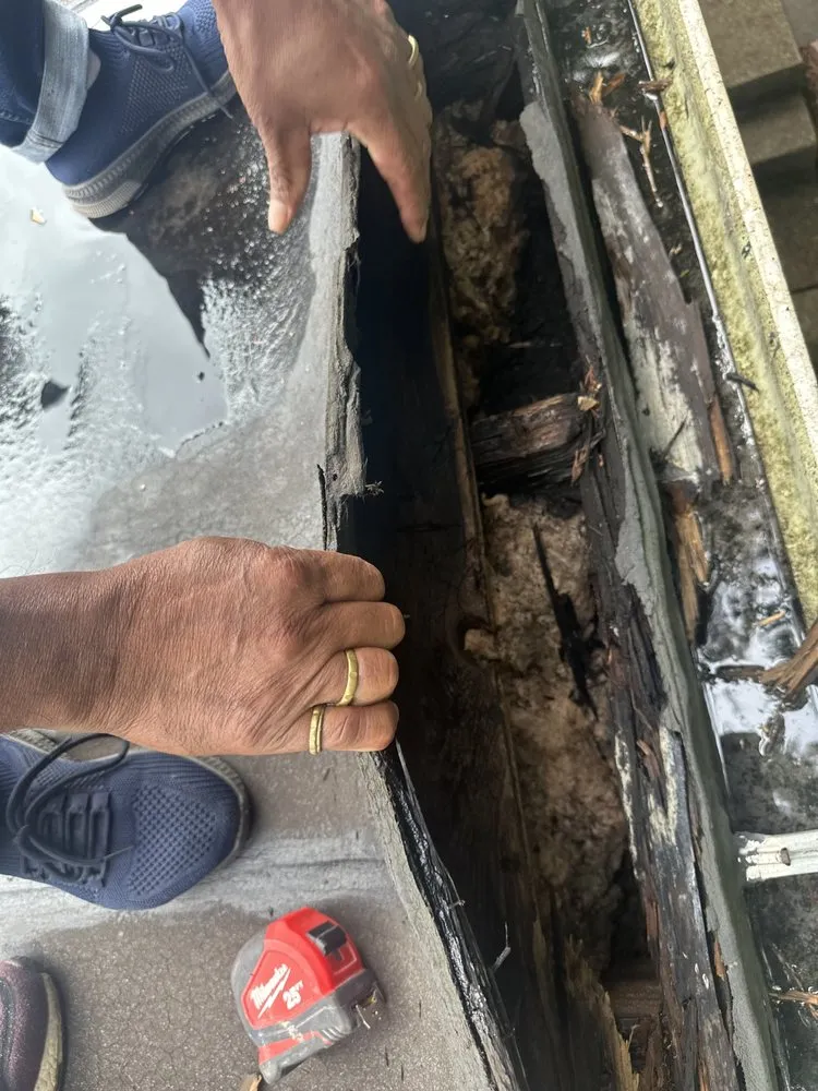 Slide of Deacan Contracting