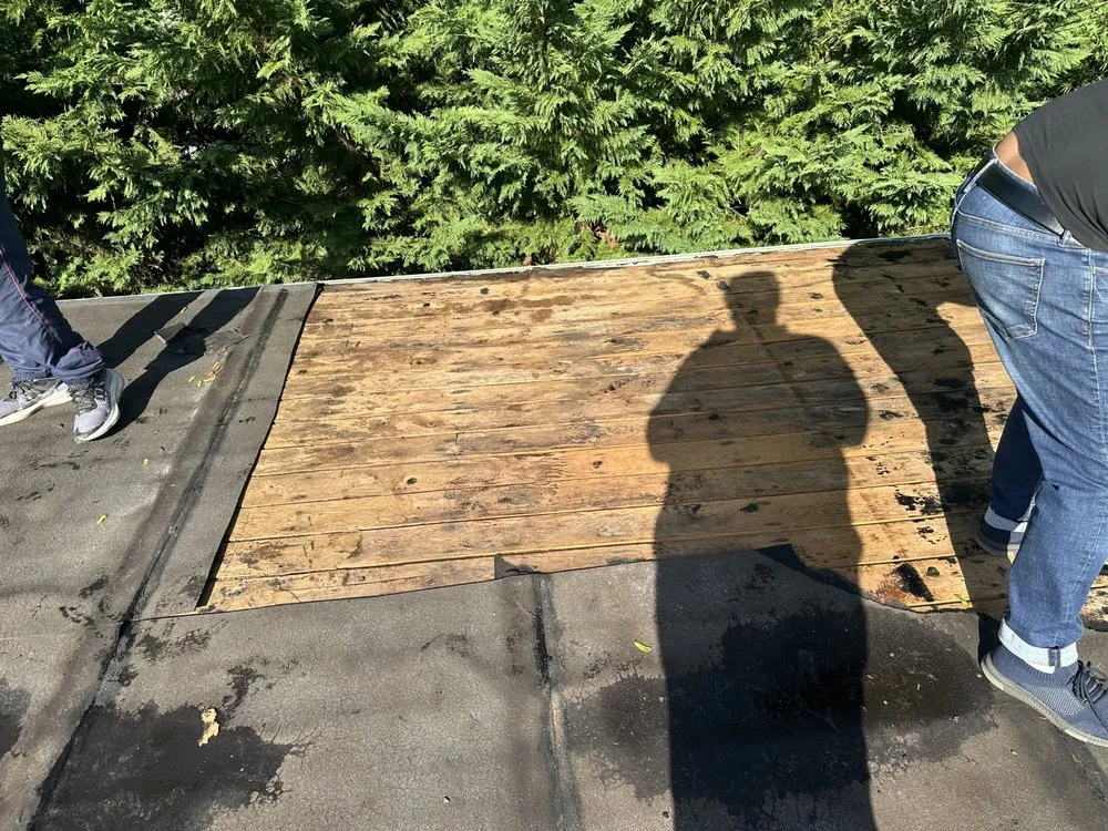 Slide of Deacan Contracting