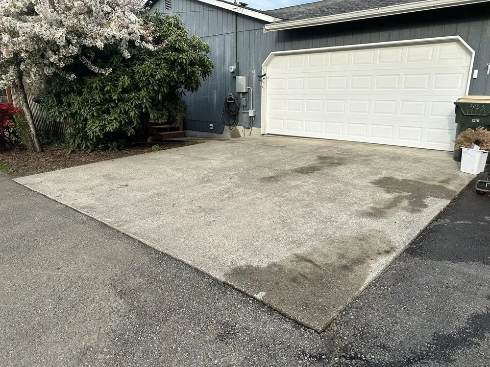 Slide of Deacon Exterior Solutions