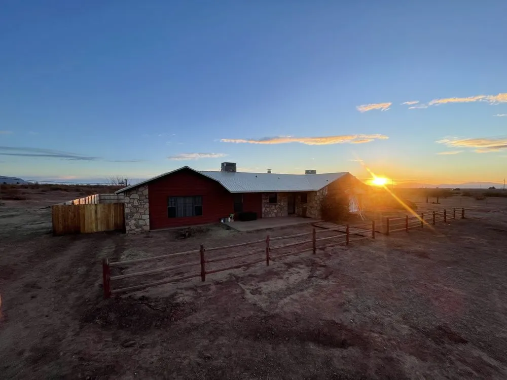 Slide of Dead On Roofing