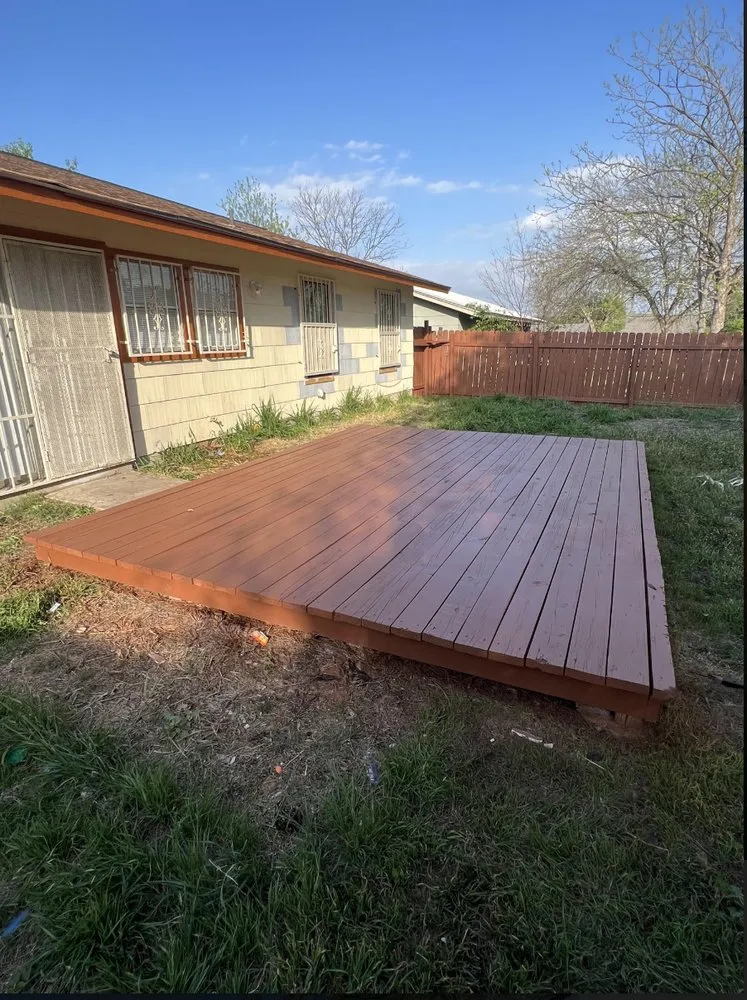 Slide of DeAlba Roofing & Construction