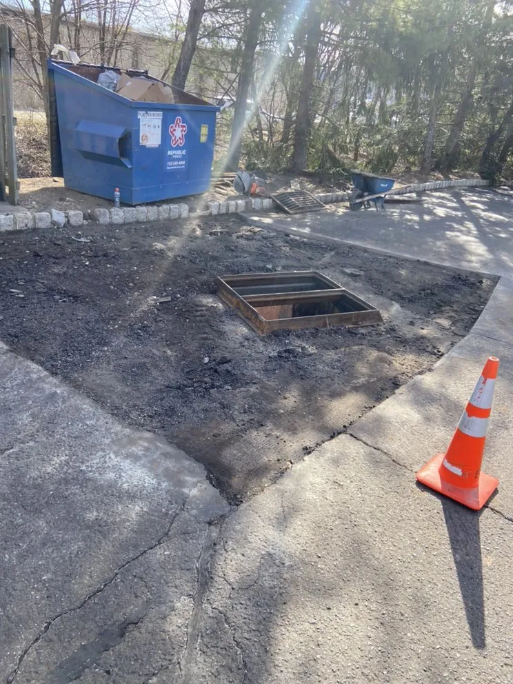 Slide of Deans Roofing and Paving