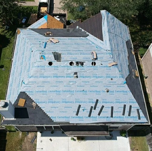 Slide of Decco Roofing & Paving