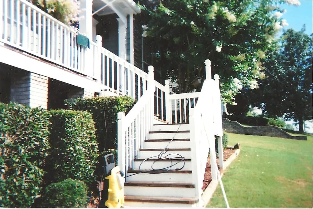 Emergency roof inspection experts serving New Castle, AL - Deck Door and Interior Design LLC