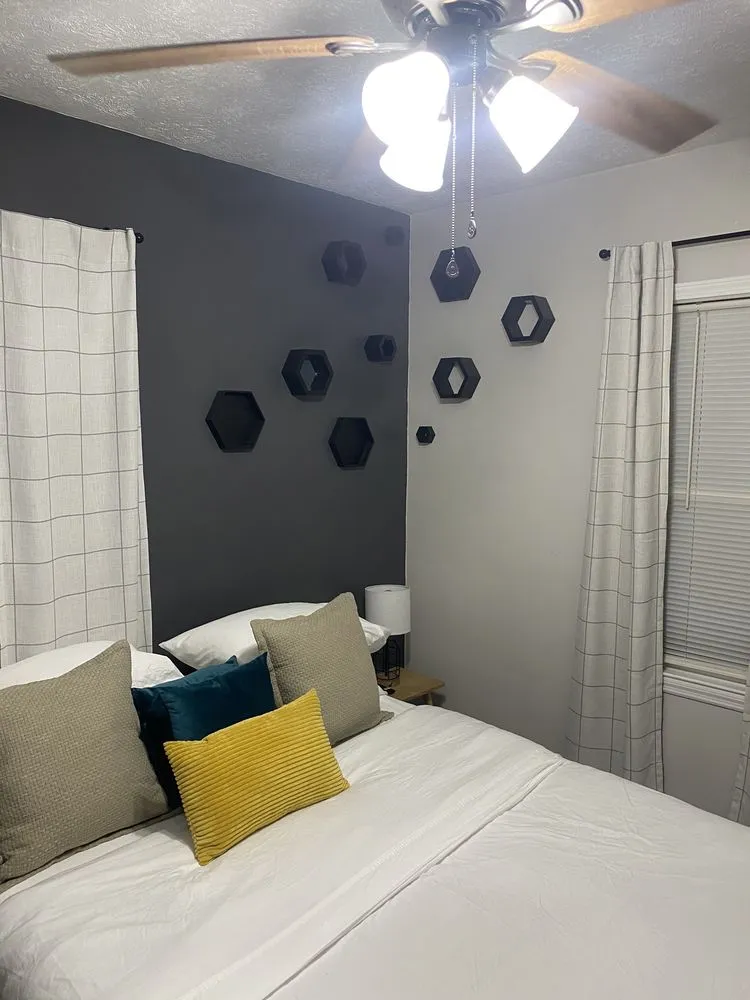 Slide of Decker Down Contracting