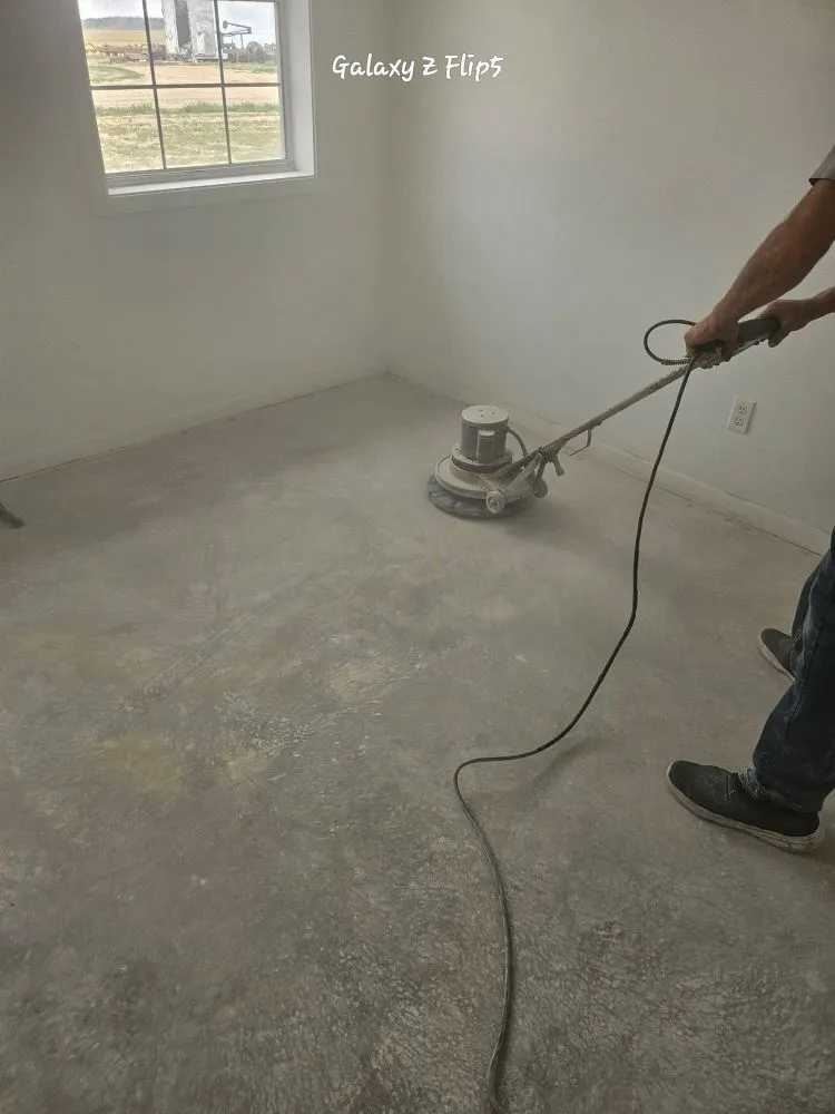 Slide of Decon's Quality Home and Lawn Service