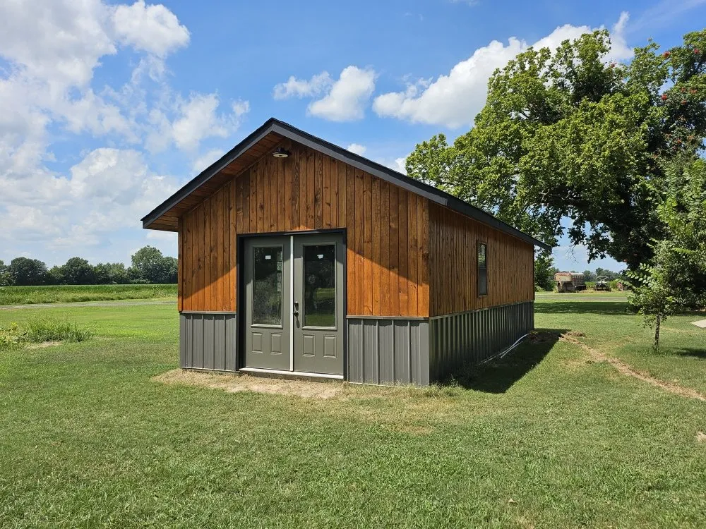 Slide of Decon's Quality Home and Lawn Service