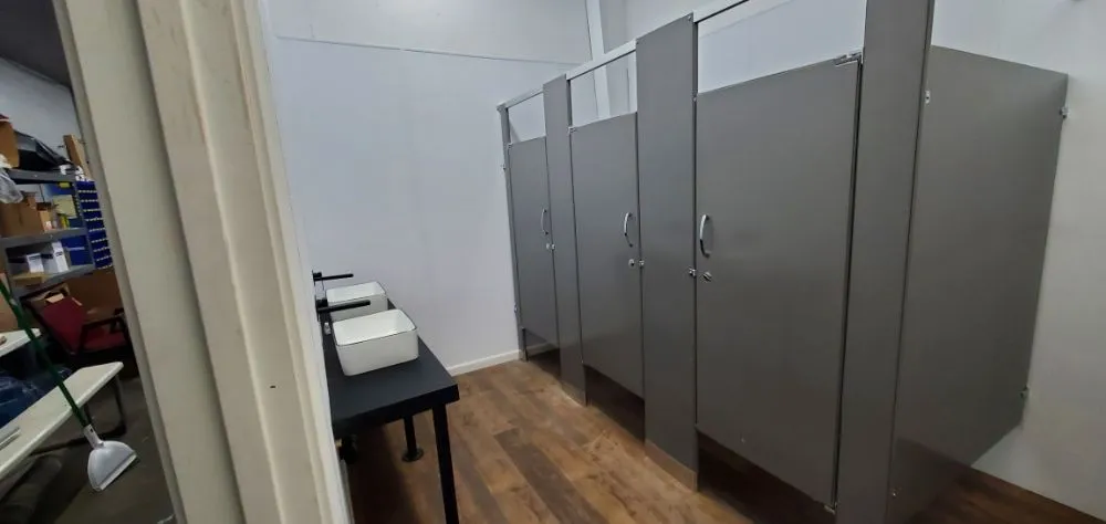 Slide of Decon's Quality Home and Lawn Service