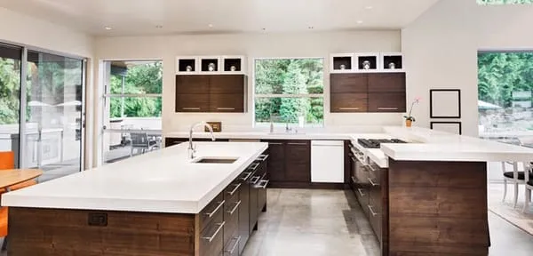 Decotal Construction & Remodeling Logo