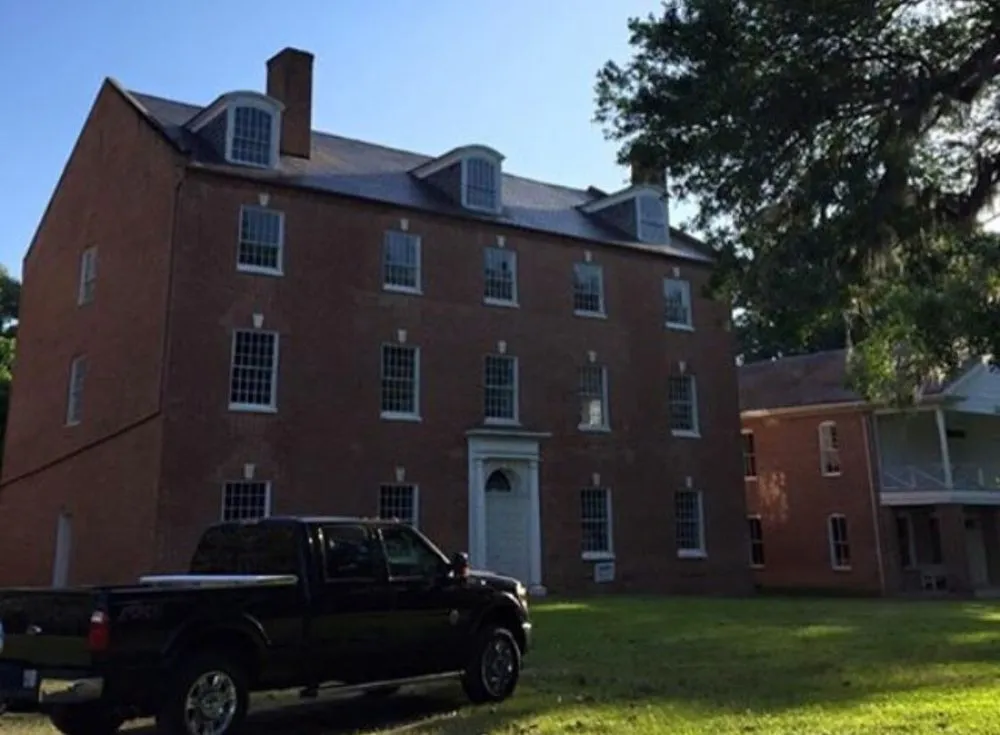 Slide of Deep South Roofing