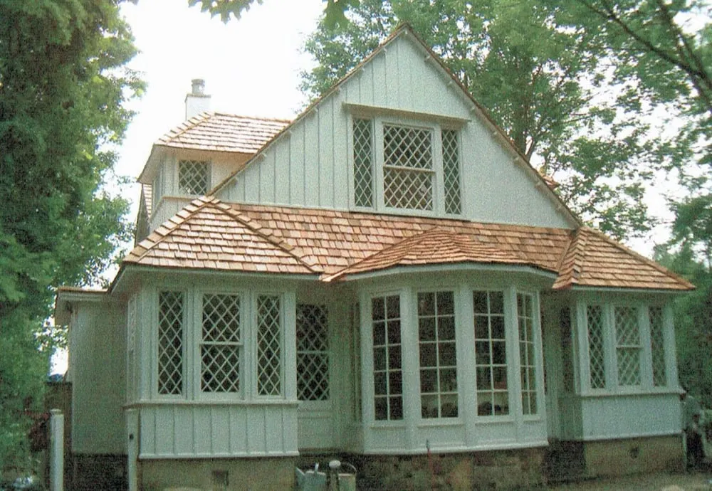 Slide of Defrehn Roofing