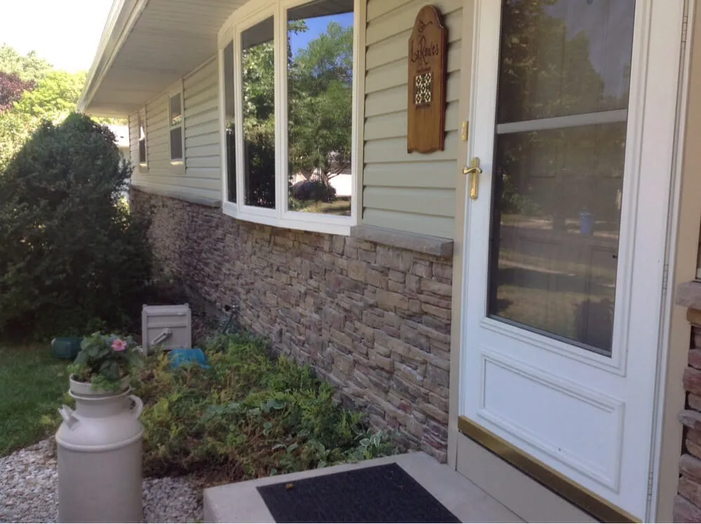 Slide of Degenhardt Home Improvement