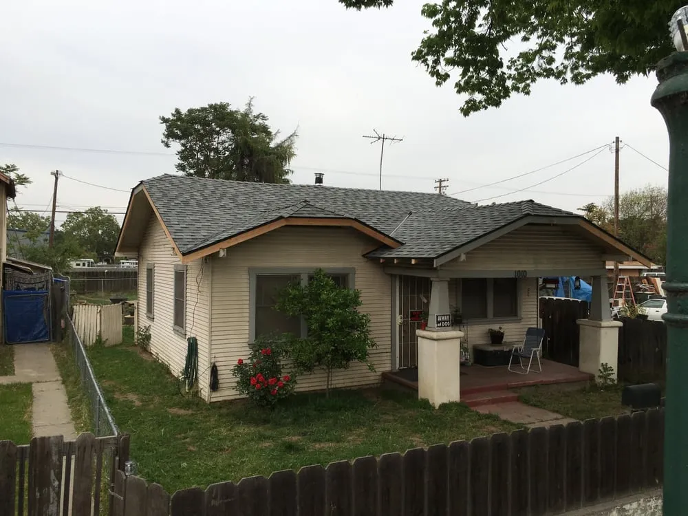 Slide of Dehart Roofing