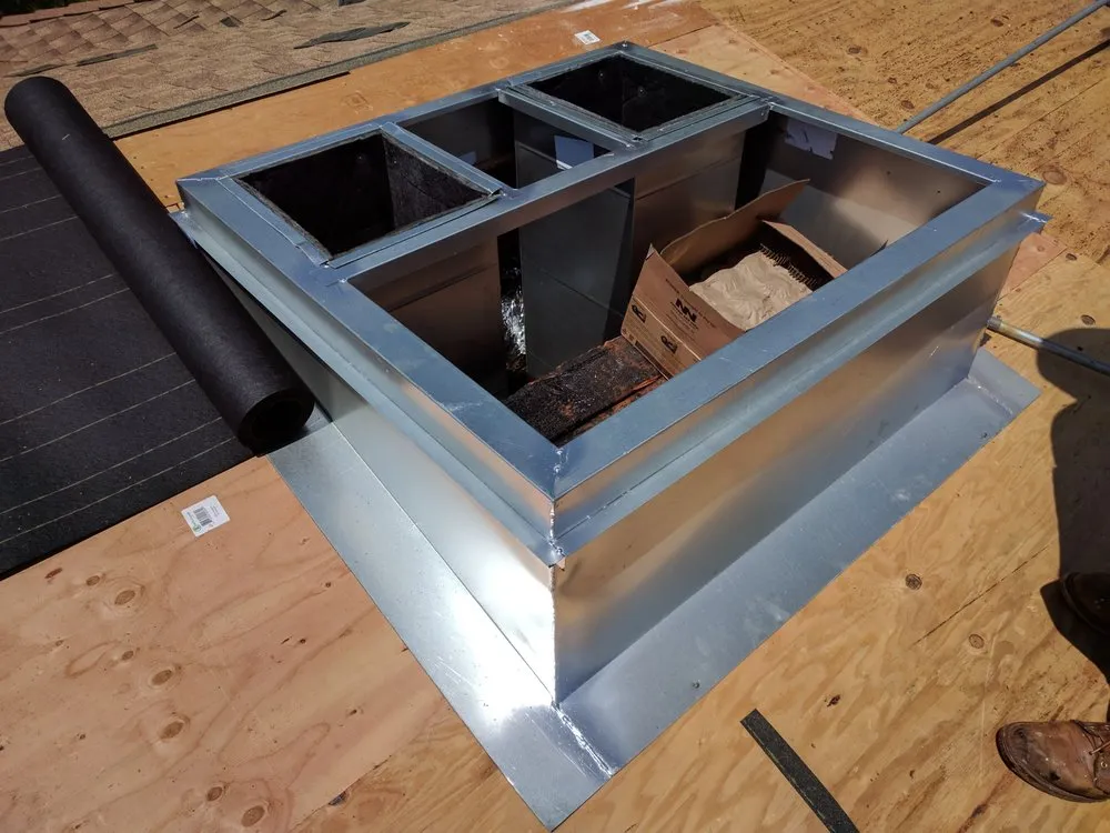 Slide of Delcid Roofing