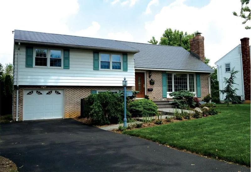 Reliable residential roofing service for homes in Blakeslee, PA by Deleo Brothers Contracting