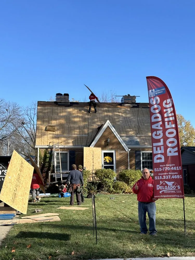 Slide of Delgado's Roofing