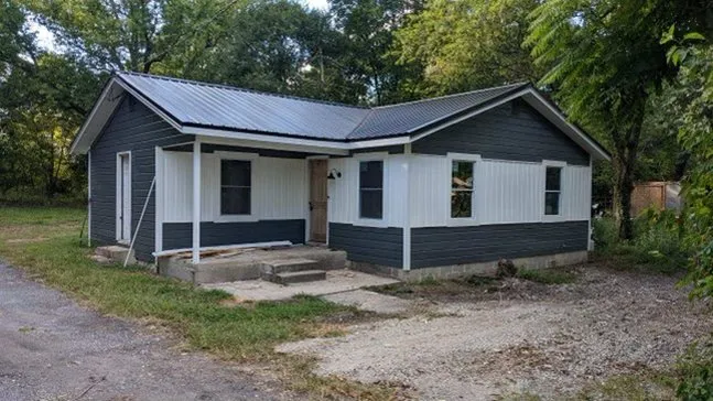 Slide of Delmarva Building Solutions