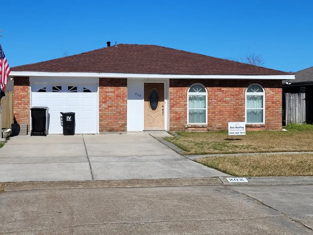 Slide of Del's & Son Roofing