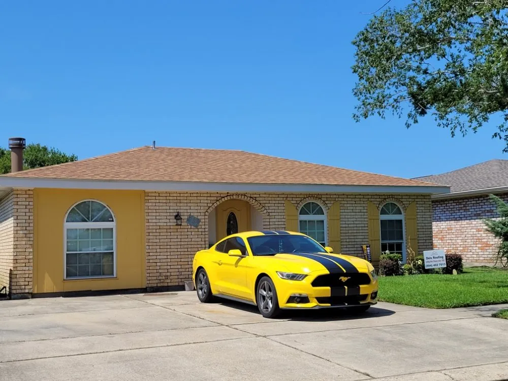 Slide of Del's & Son Roofing