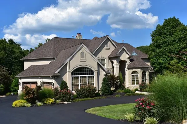 Delta Exteriors Logo