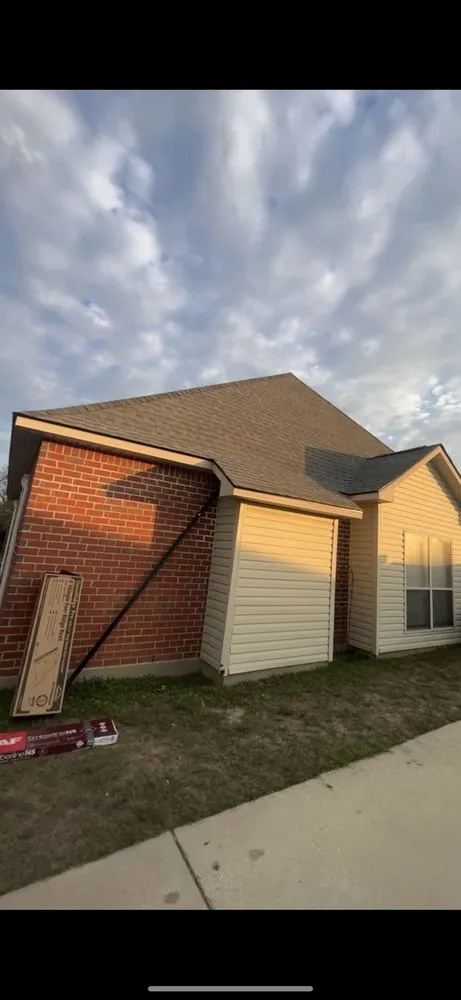 Slide of Delta South Roofing