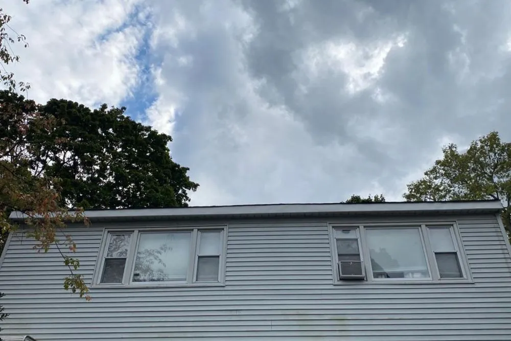 Slide of Deluxe Construction