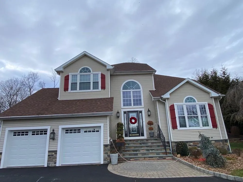 Slide of Deluxe Construction