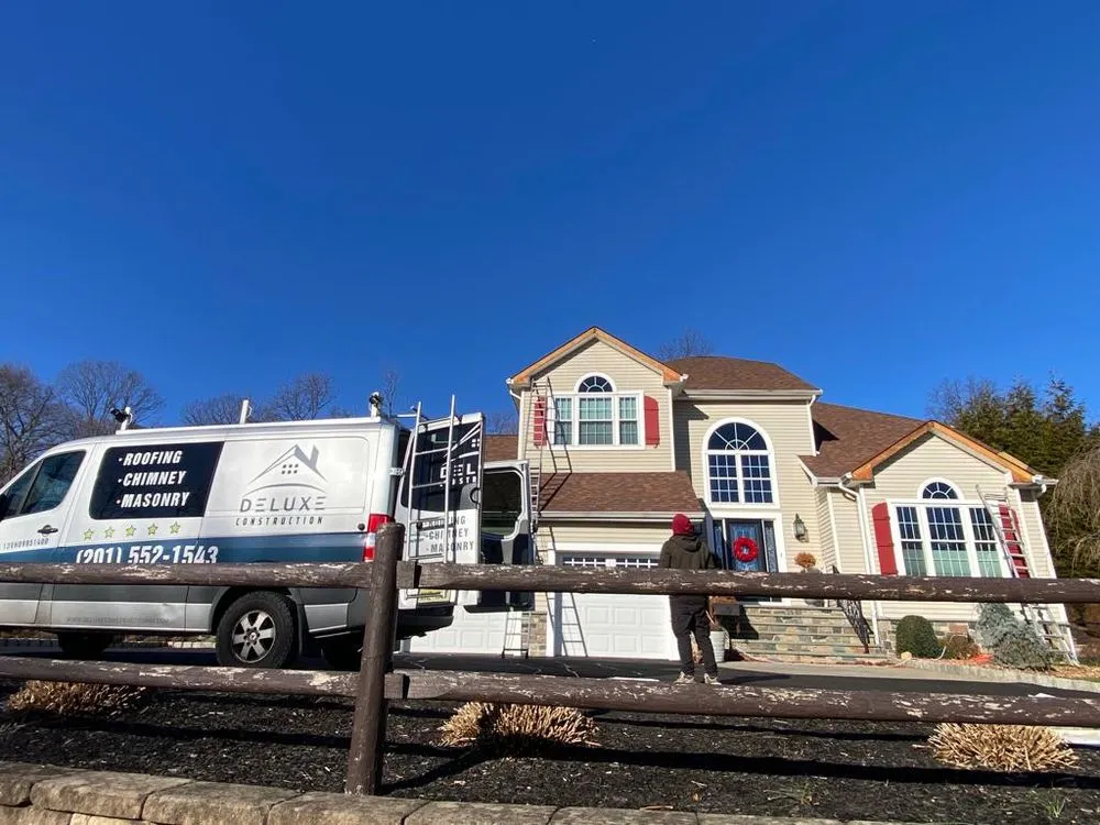 Slide of Deluxe Construction